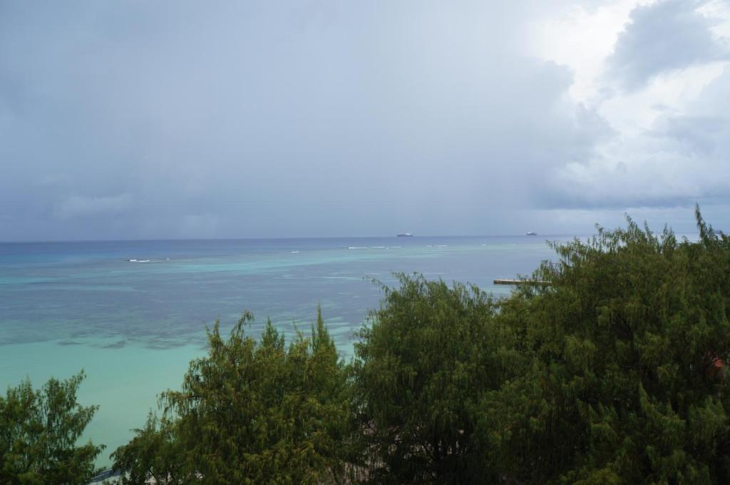 Aquarius Beach Tower Susupe Esterno foto