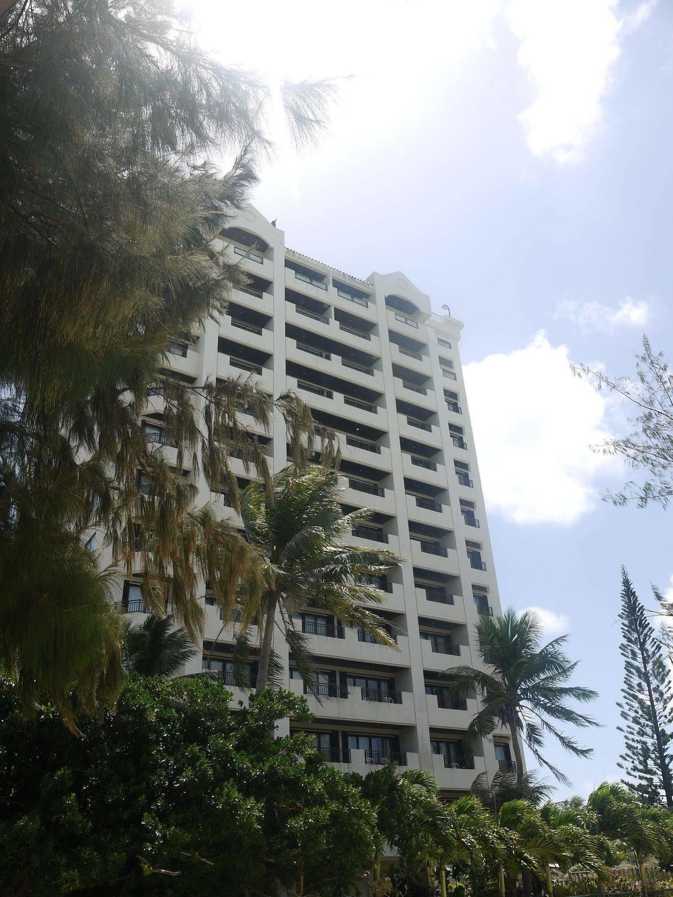 Aquarius Beach Tower Susupe Esterno foto