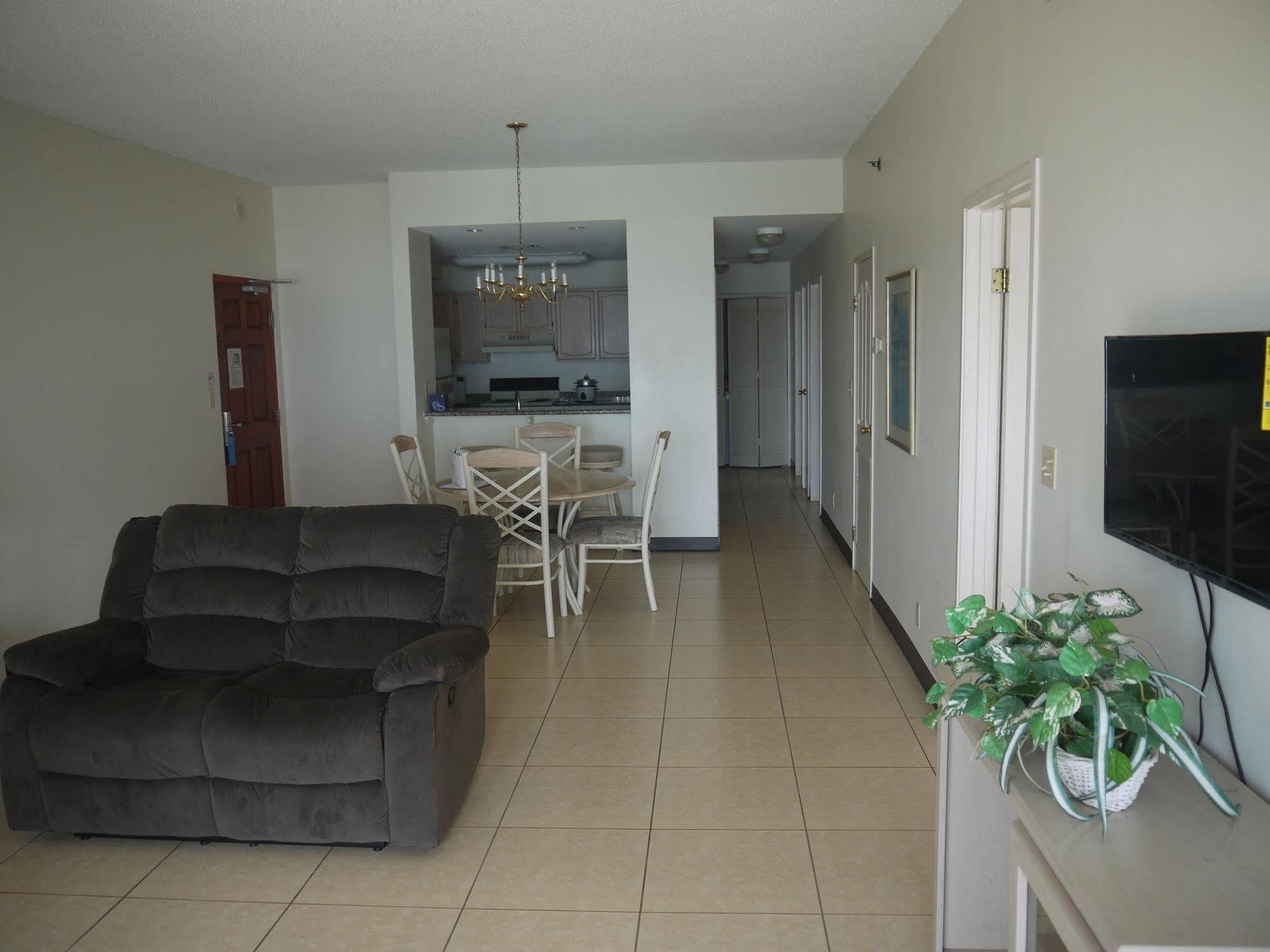 Aquarius Beach Tower Susupe Esterno foto