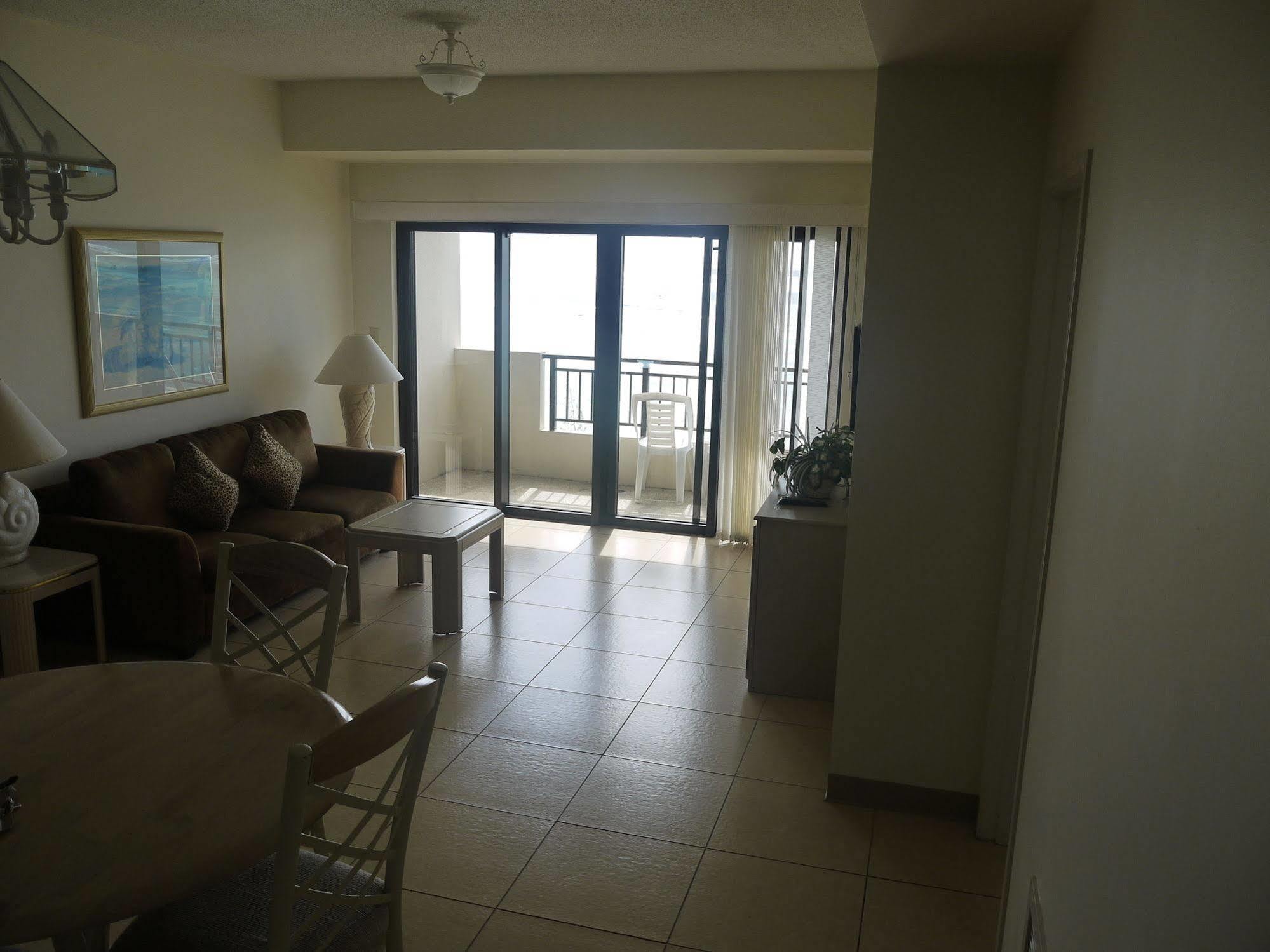 Aquarius Beach Tower Susupe Esterno foto