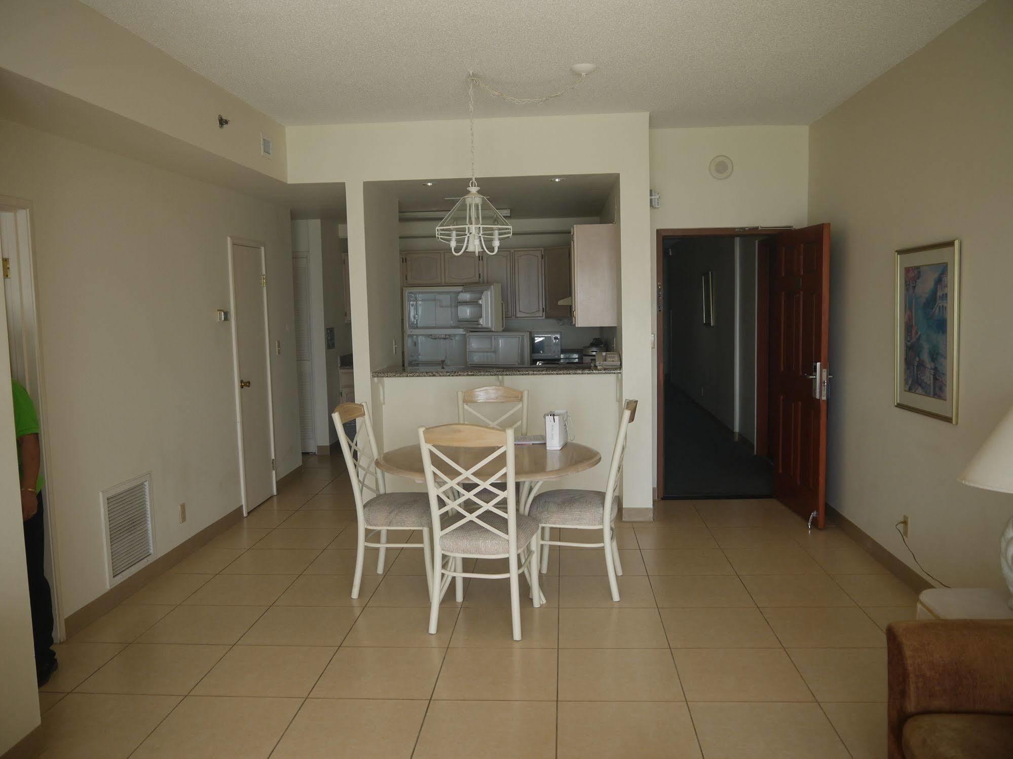 Aquarius Beach Tower Susupe Esterno foto