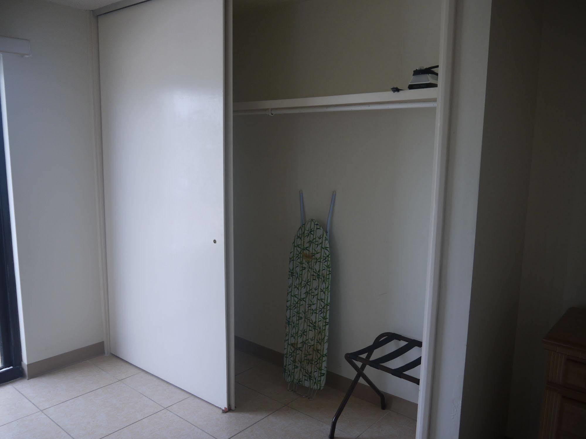 Aquarius Beach Tower Susupe Esterno foto